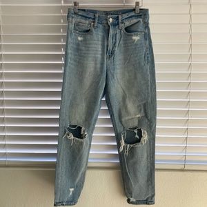 American Eagle Mom Jeans